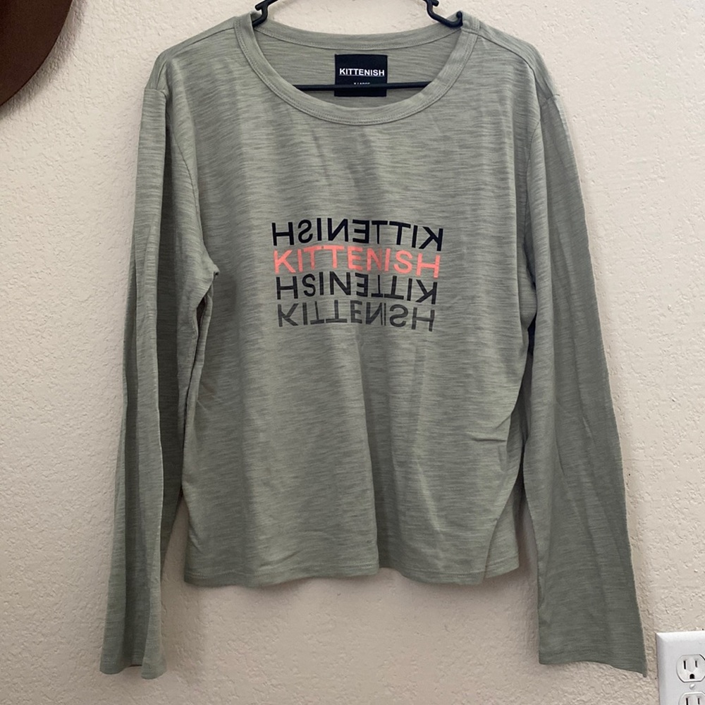 Kittenish long sleeve shirt